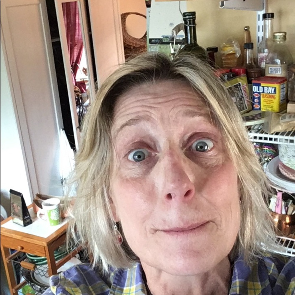 Meet your Posher, Suzebee